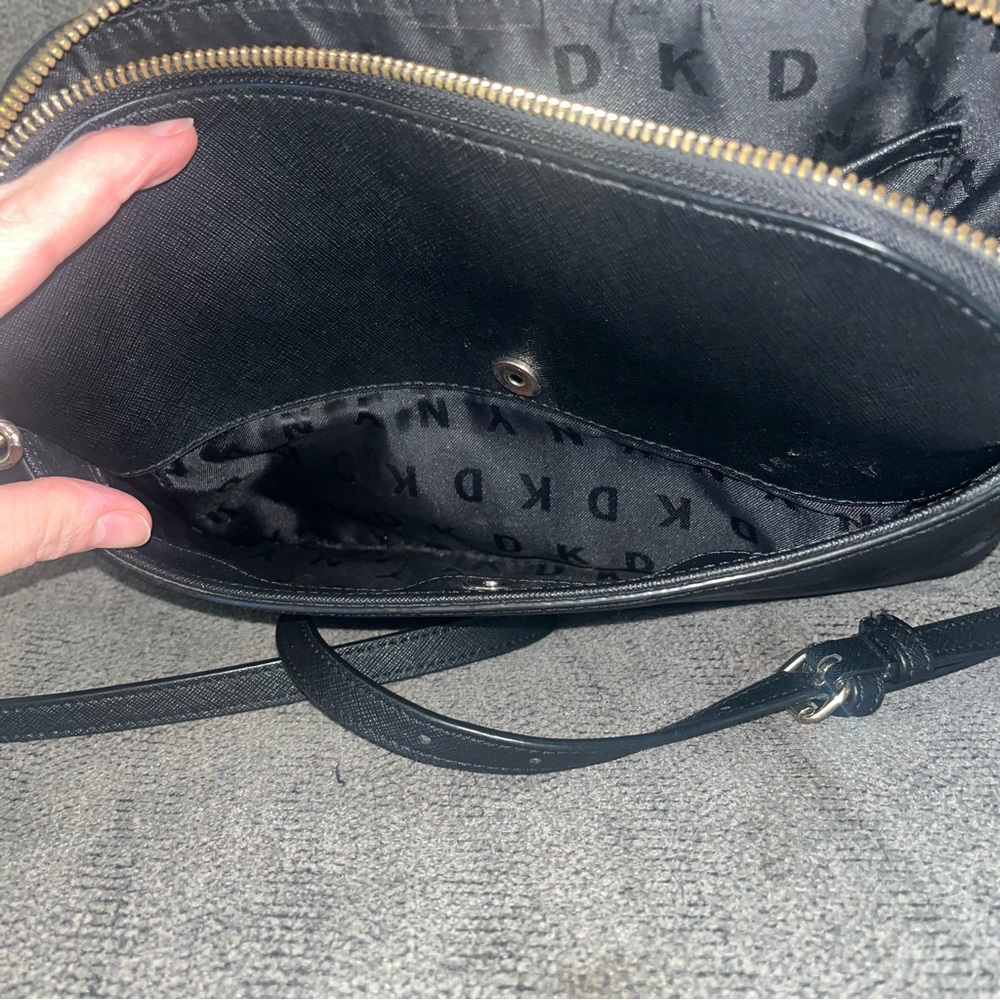 DKNY Black Crossbody Bag with Chain Detail - Picture 5 of 8